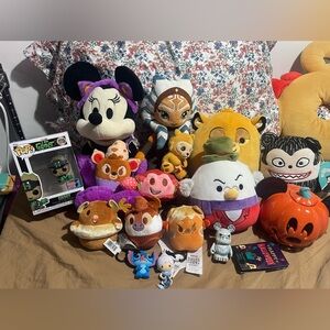 Lot of miscellaneous Disney toys / items